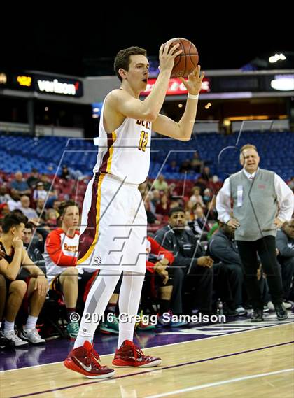 Thumbnail 2 in Menlo-Atherton vs Berkeley (CIF NorCal Regional D1 Final) photogallery.