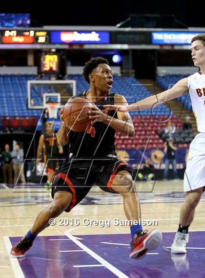 Thumbnail 3 in Menlo-Atherton vs Berkeley (CIF NorCal Regional D1 Final) photogallery.
