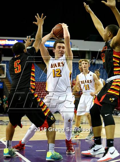 Thumbnail 1 in Menlo-Atherton vs Berkeley (CIF NorCal Regional D1 Final) photogallery.