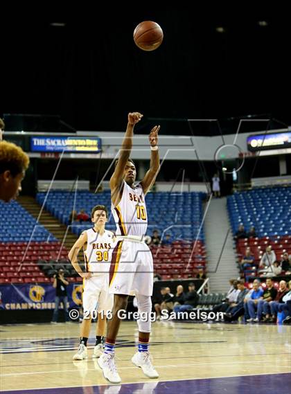 Thumbnail 1 in Menlo-Atherton vs Berkeley (CIF NorCal Regional D1 Final) photogallery.