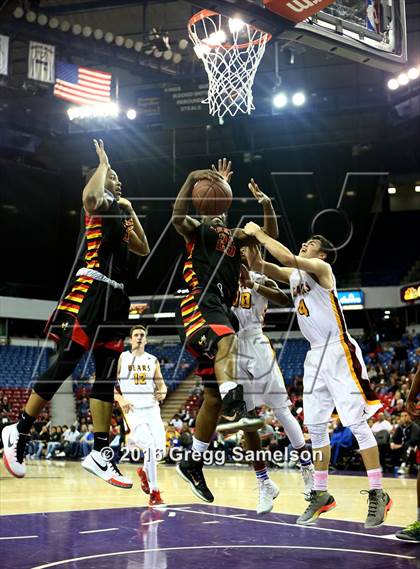Thumbnail 2 in Menlo-Atherton vs Berkeley (CIF NorCal Regional D1 Final) photogallery.