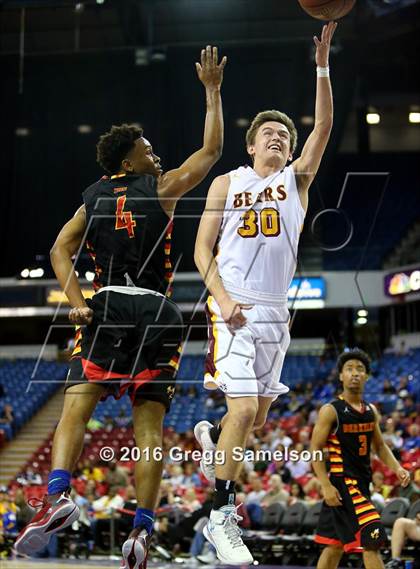 Thumbnail 2 in Menlo-Atherton vs Berkeley (CIF NorCal Regional D1 Final) photogallery.
