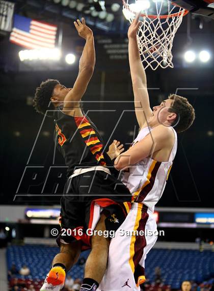 Thumbnail 2 in Menlo-Atherton vs Berkeley (CIF NorCal Regional D1 Final) photogallery.