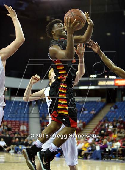 Thumbnail 3 in Menlo-Atherton vs Berkeley (CIF NorCal Regional D1 Final) photogallery.