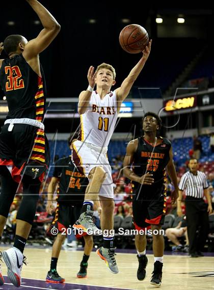 Thumbnail 1 in Menlo-Atherton vs Berkeley (CIF NorCal Regional D1 Final) photogallery.