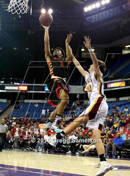 Thumbnail 2 in Menlo-Atherton vs Berkeley (CIF NorCal Regional D1 Final) photogallery.