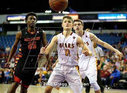 Thumbnail 1 in Menlo-Atherton vs Berkeley (CIF NorCal Regional D1 Final) photogallery.