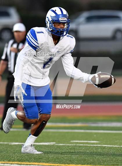 Thumbnail 3 in San Dimas vs. Bonita photogallery.