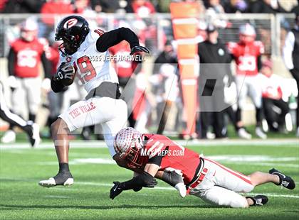 Thumbnail 2 in Shelby vs, Glenville (OHSAA Division 4 Final) photogallery.