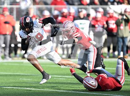 Thumbnail 3 in Shelby vs, Glenville (OHSAA Division 4 Final) photogallery.