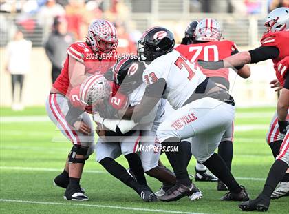 Thumbnail 1 in Shelby vs, Glenville (OHSAA Division 4 Final) photogallery.