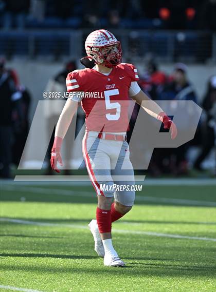 Thumbnail 2 in Shelby vs, Glenville (OHSAA Division 4 Final) photogallery.