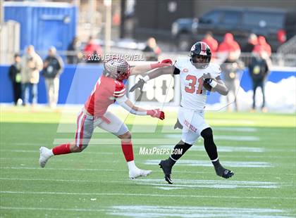 Thumbnail 2 in Shelby vs, Glenville (OHSAA Division 4 Final) photogallery.