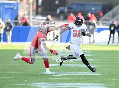Thumbnail 3 in Shelby vs, Glenville (OHSAA Division 4 Final) photogallery.