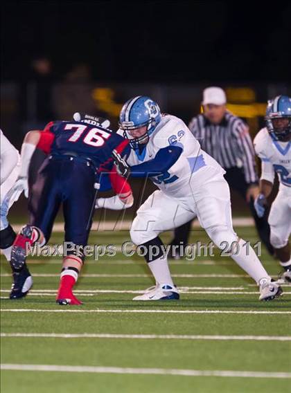 Thumbnail 2 in Wimberley vs. Sweeny (3A Region 4 Regionals) photogallery.