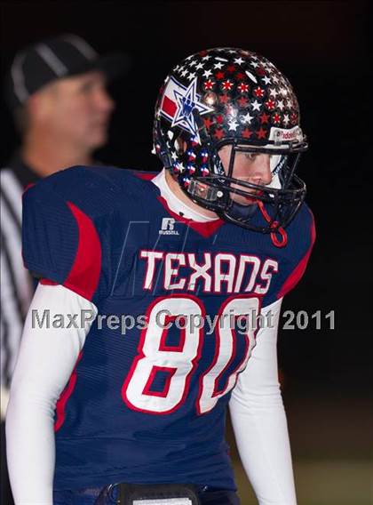 Thumbnail 3 in Wimberley vs. Sweeny (3A Region 4 Regionals) photogallery.