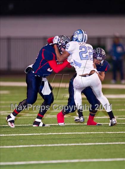 Thumbnail 3 in Wimberley vs. Sweeny (3A Region 4 Regionals) photogallery.