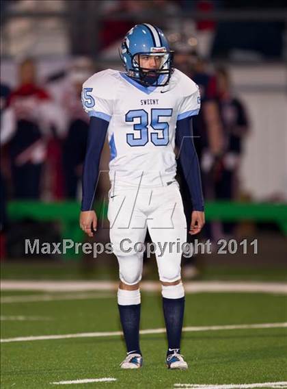 Thumbnail 1 in Wimberley vs. Sweeny (3A Region 4 Regionals) photogallery.