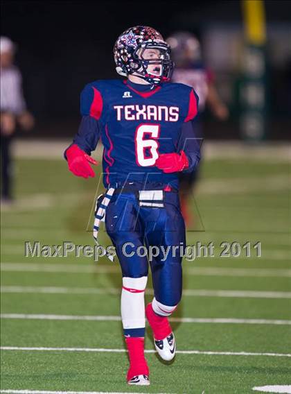Thumbnail 2 in Wimberley vs. Sweeny (3A Region 4 Regionals) photogallery.