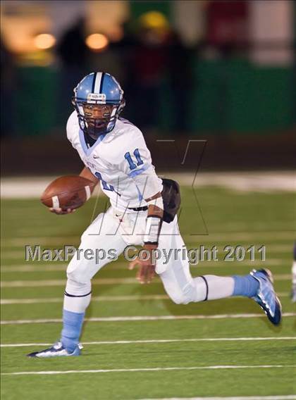 Thumbnail 1 in Wimberley vs. Sweeny (3A Region 4 Regionals) photogallery.