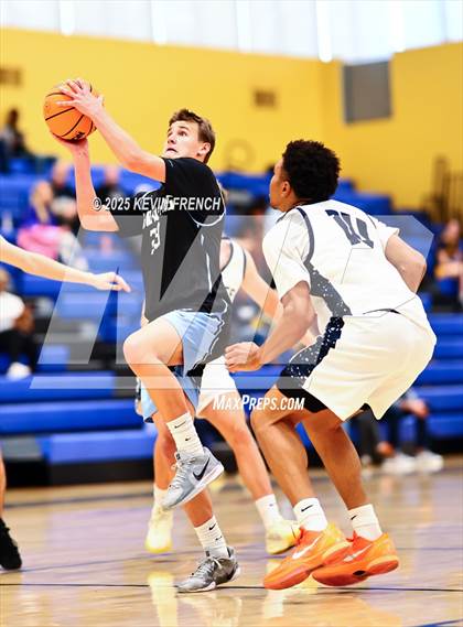 Thumbnail 3 in Phoenix College Prep vs Horizon Honors (PCDS Desert Classic) photogallery.