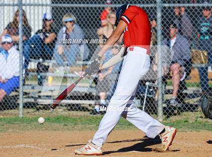 Thumbnail 2 in Oaks Christian vs Grce Brethren photogallery.