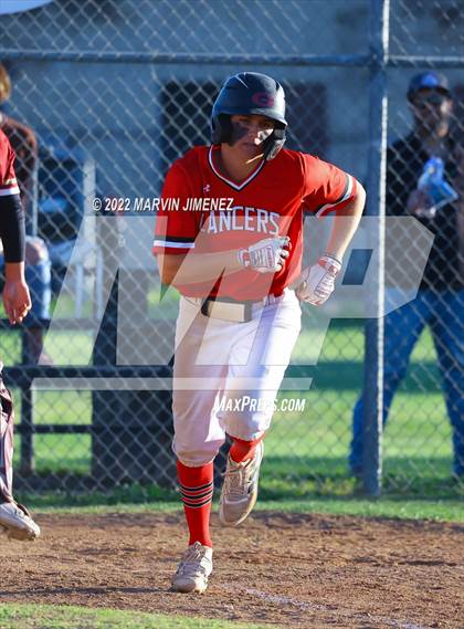 Thumbnail 2 in Oaks Christian vs Grce Brethren photogallery.