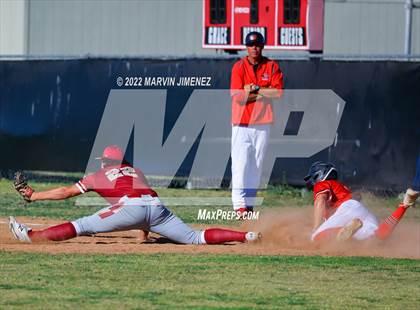 Thumbnail 3 in Oaks Christian vs Grce Brethren photogallery.
