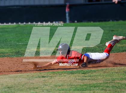 Thumbnail 3 in Oaks Christian vs Grce Brethren photogallery.