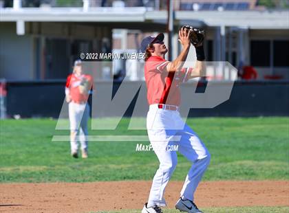 Thumbnail 3 in Oaks Christian vs Grce Brethren photogallery.