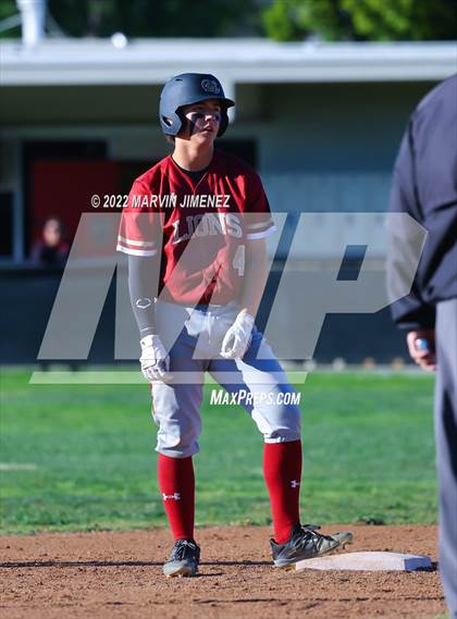 Thumbnail 2 in Oaks Christian vs Grce Brethren photogallery.