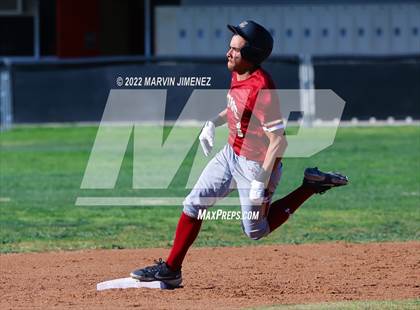 Thumbnail 1 in Oaks Christian vs Grce Brethren photogallery.