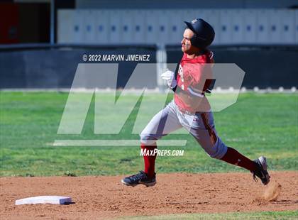 Thumbnail 3 in Oaks Christian vs Grce Brethren photogallery.