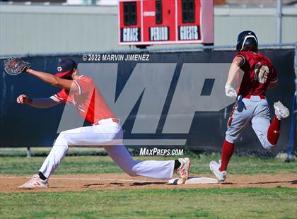 Thumbnail 2 in Oaks Christian vs Grce Brethren photogallery.