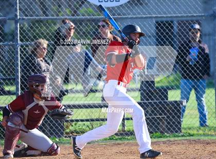 Thumbnail 3 in Oaks Christian vs Grce Brethren photogallery.