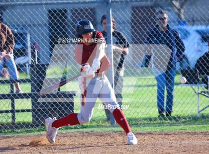 Thumbnail 2 in Oaks Christian vs Grce Brethren photogallery.