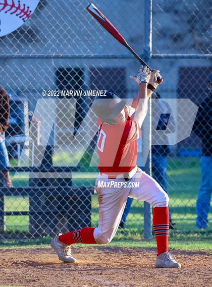 Thumbnail 3 in Oaks Christian vs Grce Brethren photogallery.