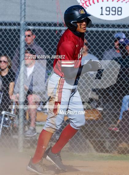 Thumbnail 2 in Oaks Christian vs Grce Brethren photogallery.