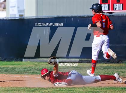 Thumbnail 2 in Oaks Christian vs Grce Brethren photogallery.
