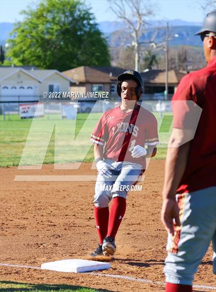 Thumbnail 2 in Oaks Christian vs Grce Brethren photogallery.