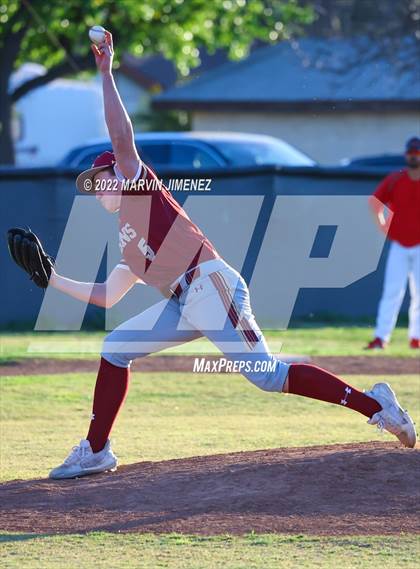Thumbnail 1 in Oaks Christian vs Grce Brethren photogallery.