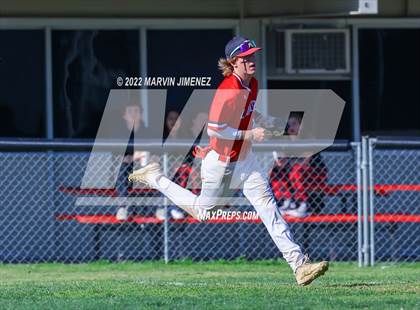 Thumbnail 3 in Oaks Christian vs Grce Brethren photogallery.