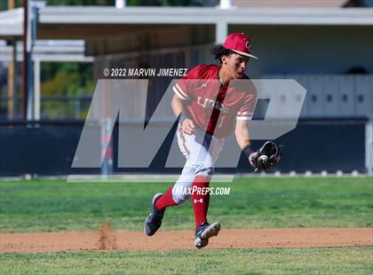 Thumbnail 3 in Oaks Christian vs Grce Brethren photogallery.