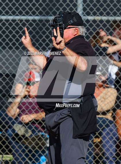 Thumbnail 2 in Oaks Christian vs Grce Brethren photogallery.