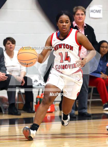 Thumbnail 2 in Newton-Conover vs. Maiden (South Fork 2A Conference Tournament Final) photogallery.