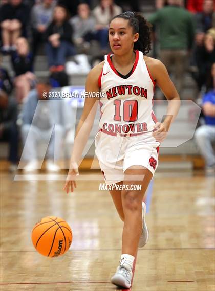 Thumbnail 1 in Newton-Conover vs. Maiden (South Fork 2A Conference Tournament Final) photogallery.