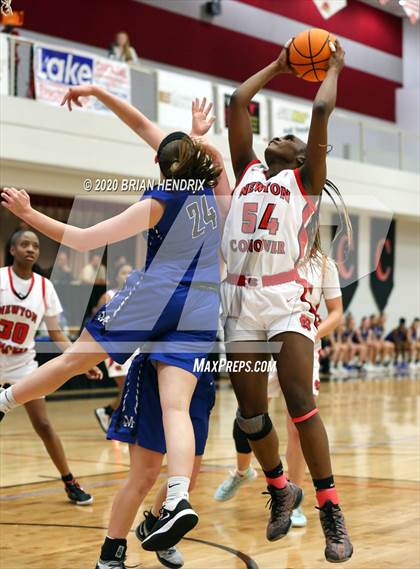 Thumbnail 2 in Newton-Conover vs. Maiden (South Fork 2A Conference Tournament Final) photogallery.