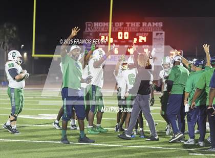 Thumbnail 2 in Sumner @ Riverview Sarasota (FHSAA 7A Regional) photogallery.