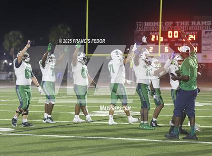 Thumbnail 3 in Sumner @ Riverview Sarasota (FHSAA 7A Regional) photogallery.