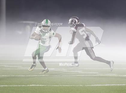 Thumbnail 3 in Sumner @ Riverview Sarasota (FHSAA 7A Regional) photogallery.